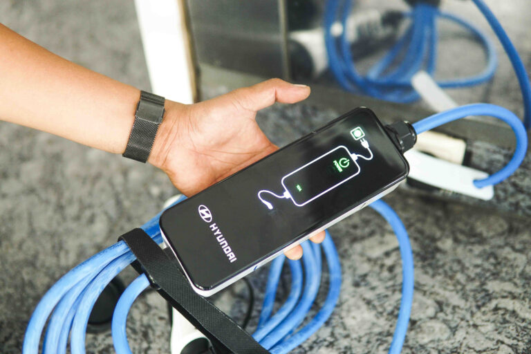 Alat Charger Mobil Listrik
